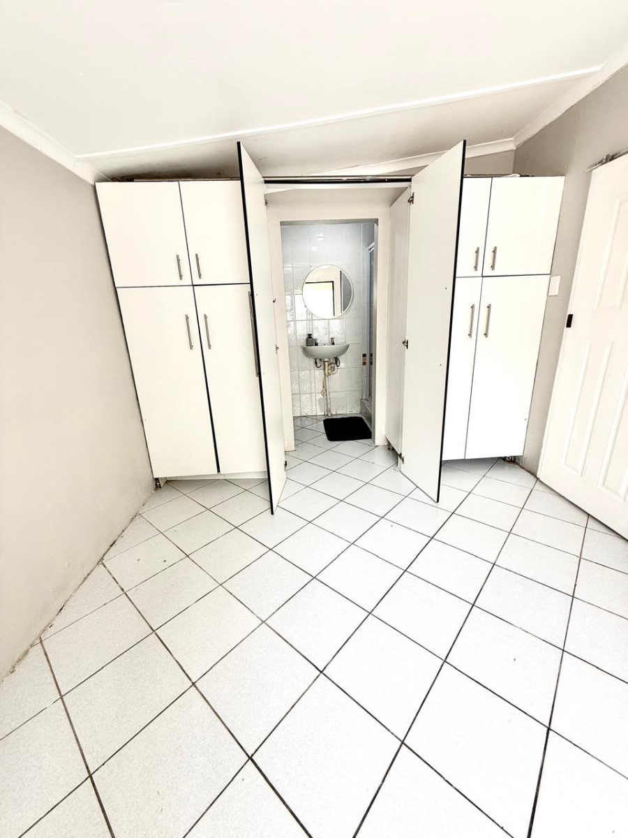 To Let 1 Bedroom Property for Rent in Nahoon Eastern Cape